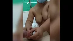 تشغيل في سن المراهقة لاتينا بوتا مع كبير الثدي يعطي اللسان لا يصدق لديك كبير في المقربة فيديو الهواة