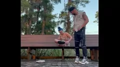 تشغيل شاهد هذه الفاسقة الصغيرة الساخنة والمثيرة أشتون وهي تمارس الجنس بقوة في الحديقة مع مؤخرتها الكبيرة وبزازها الصغيرة