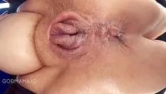 Jouer Questa donna stretta e molto adorabile tremava di piacere