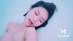 تشغيل تقدم فتيات عيد الميلاد مباراة جنسية في المنزل لكل رجل يتصل بهن