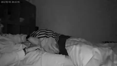 Abspielen Stiefmutters verbotener Fang: Hardcore-Creampie-Action vor der Nanny Cam!