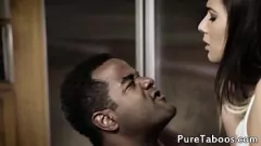 Jouer La fantasia proibita del creampie interrazziale della cheerleader