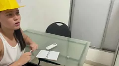 Reproducir Sexy trabajador de la construcción adolescente folla y me hace correrme sobre ella