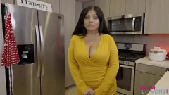 Afspelen Rondborstige milf London Rose in intense hardcore ontmoeting
